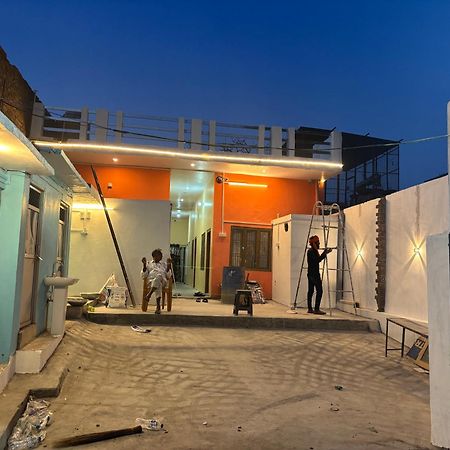 Shakuntala Guest House Ayodhya Esterno foto