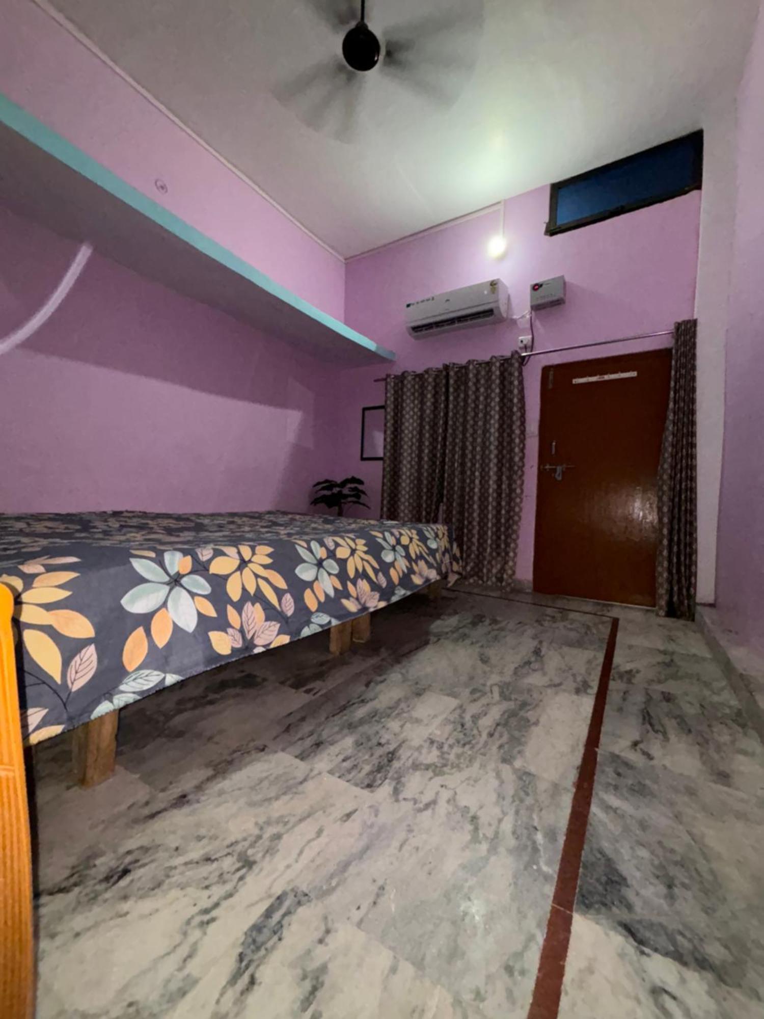 Shakuntala Guest House Ayodhya Esterno foto