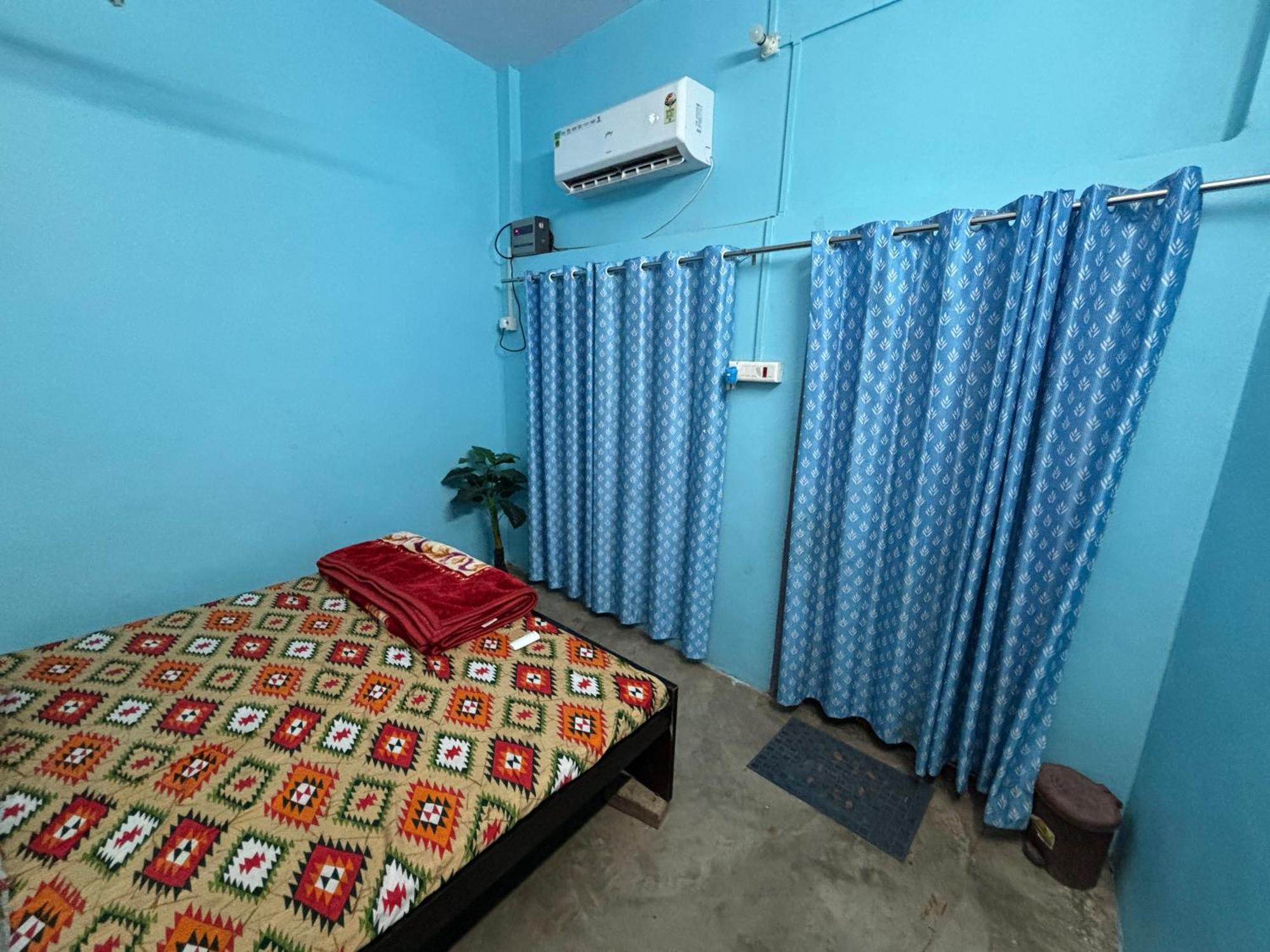 Shakuntala Guest House Ayodhya Esterno foto